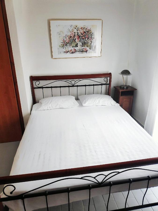 Nicole'S Residence Полихроно Екстериор снимка