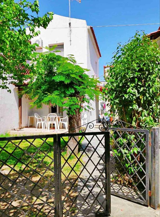 Nicole'S Residence Полихроно Екстериор снимка